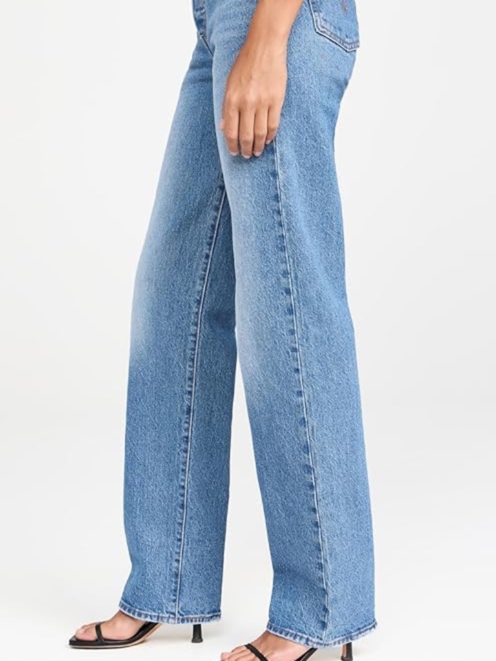 Like New: Iconic Levi’s Ribcage Straight Jeans in Light Vintage Wash 29x32